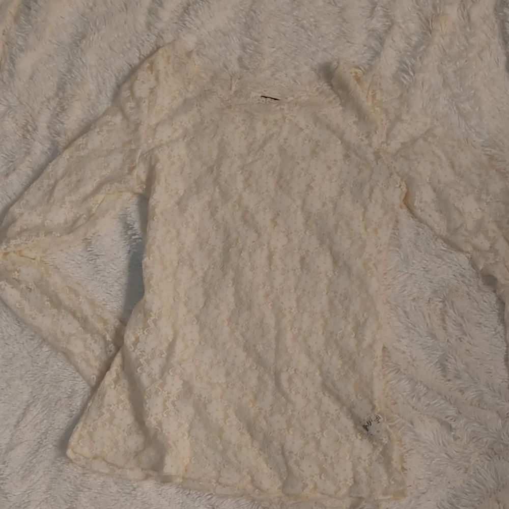Jrs Lace long sleeve top